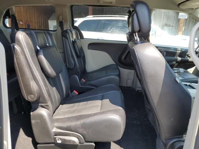 2C4RC1BG1FR565497 - 2015 CHRYSLER TOWN & COU TOURING SILVER photo 11