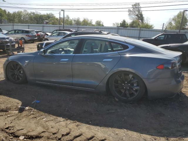 5YJSA1S11EFP33121 - 2014 TESLA MODEL S Մոխրագույն լուսանկար 2