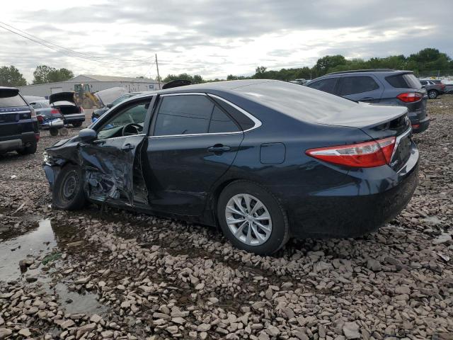 4T1BF1FK0HU793953 - 2017 TOYOTA CAMRY LE BLUE photo 2