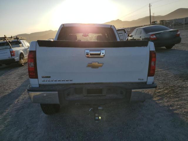 3GCPCTE06BG406153 - 2011 CHEVROLET SILVERADO C1500 LTZ WHITE photo 6