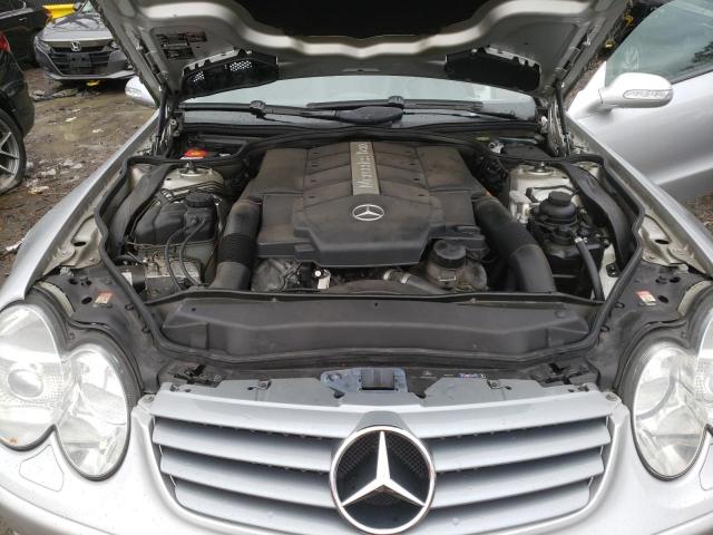 WDBSK75F53F058887 - 2003 MERCEDES-BENZ SL 500R SILVER photo 11