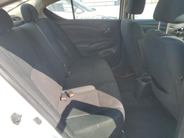 3N1CN7AP7KL866063 - 2019 NISSAN VERSA S Blanco foto 10