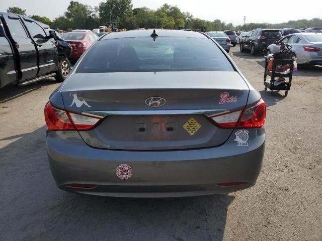 5NPEB4AC8DH560101 - 2013 HYUNDAI SONATA GLS GRAY photo 6