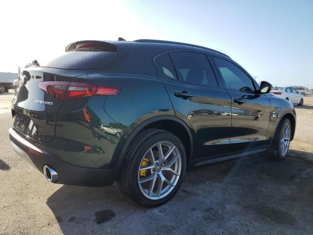 ZASFAKNN4J7C03044 - 2018 ALFA ROMEO STELVIO TI SPORT GREEN photo 3