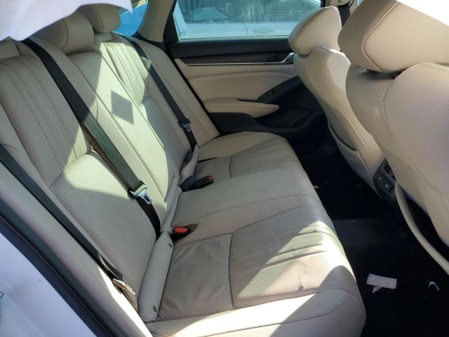 1HGCV2F99MA020538 - 2021 HONDA ACCORD TOURING WHITE photo 10