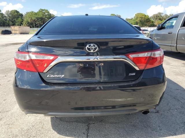 4T1BF1FK6HU381424 - 2017 TOYOTA CAMRY LE BLACK photo 6
