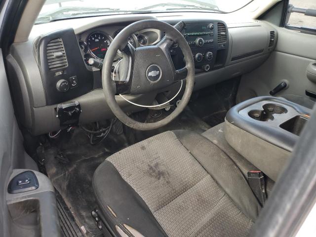 1GBHC29698E131475 - 2008 CHEVROLET SILVERADO C2500 HEAVY DUTY WHITE photo 8