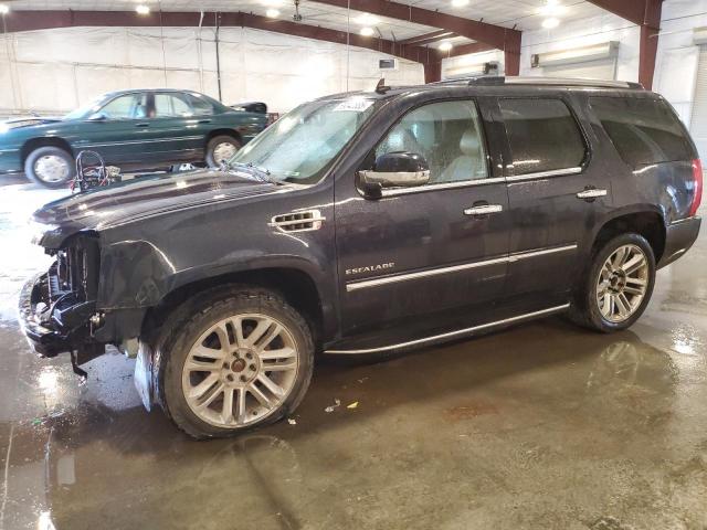 2013 CADILLAC ESCALADE LUXURY, 