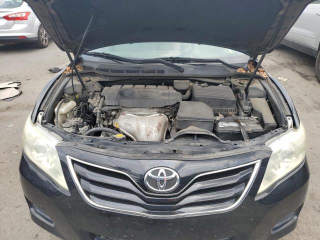 4T1BF3EK1BU177568 - 2011 TOYOTA CAMRY BASE BLACK photo 11