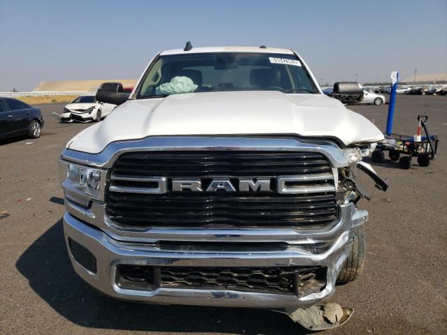 3C6UR5DJ2KG576251 - 2019 RAM 2500 BIG HORN WHITE photo 5