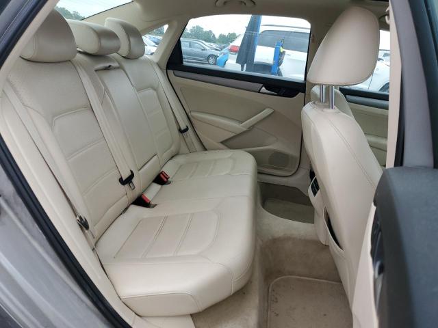 1VWBT7A33EC107807 - 2014 VOLKSWAGEN PASSAT SE SILVER photo 10