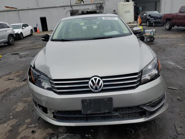 1VWBT7A33EC107807 - 2014 VOLKSWAGEN PASSAT SE SILVER photo 5