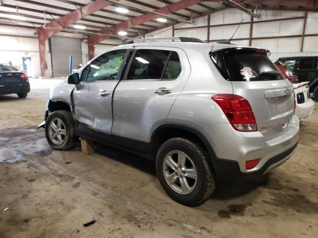 KL7CJPSB3LB023781 - 2020 CHEVROLET TRAX 1LT SILVER photo 2