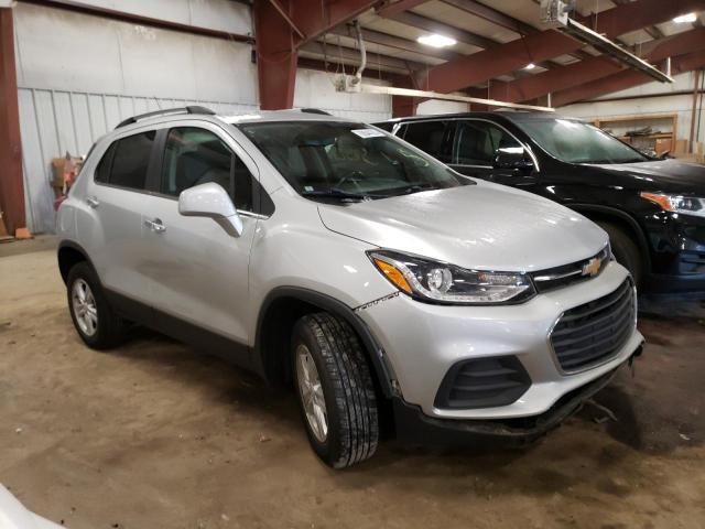 KL7CJPSB3LB023781 - 2020 CHEVROLET TRAX 1LT SILVER photo 4