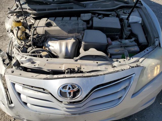 4T1BF3EKXBU133892 - 2011 TOYOTA CAMRY BASE Gümüş foto 11