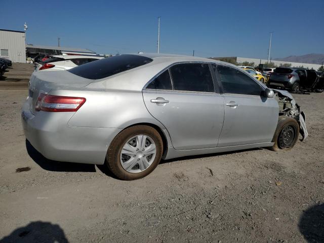 4T1BF3EKXBU133892 - 2011 TOYOTA CAMRY BASE Gümüş foto 3