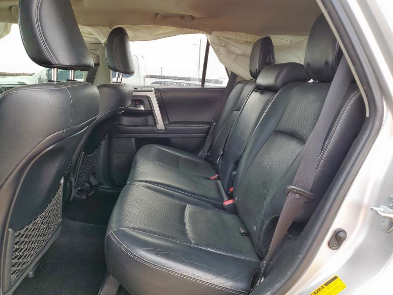 JTEBU5JRXG5342751 - 2016 TOYOTA 4RUNNER SR5/SR5 PREMIUM SILVER photo 11