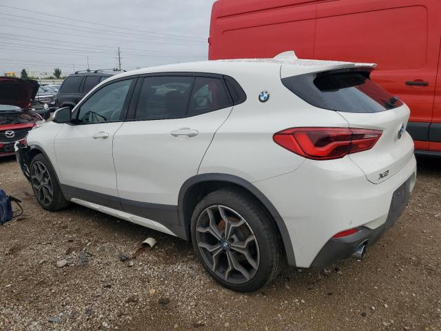 WBXYJ5C38JEF74505 - 2018 BMW X2 XDRIVE28I WHITE photo 2