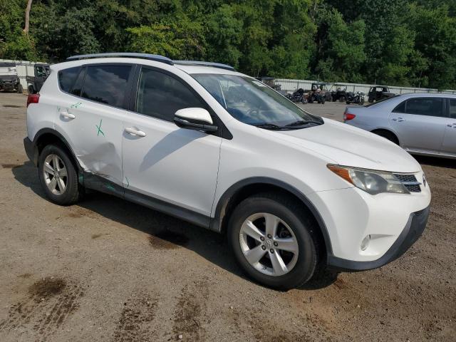 JTMWFREV2ED035334 - 2014 TOYOTA RAV4 XLE WHITE photo 4