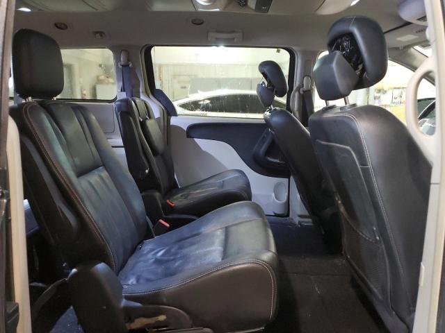 2C4RC1BG6GR290730 - 2016 CHRYSLER TOWN & COU TOURING BLACK photo 11