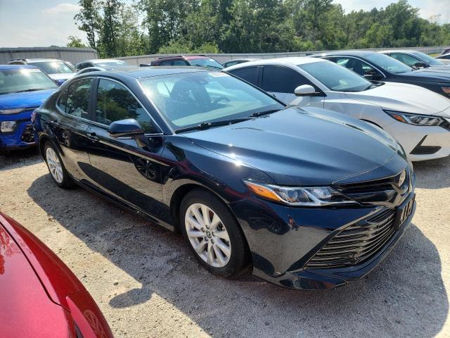 4T1B11HK8KU751856 - 2019 TOYOTA CAMRY L BLUE photo 4