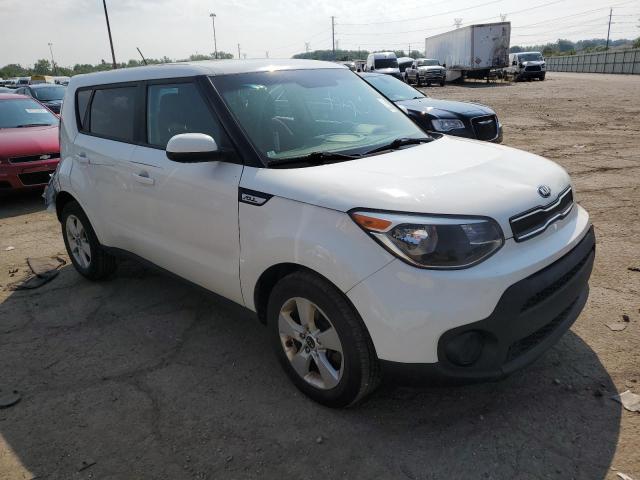 KNDJN2A27K7669734 - 2019 KIA SOUL Weiß Foto 4