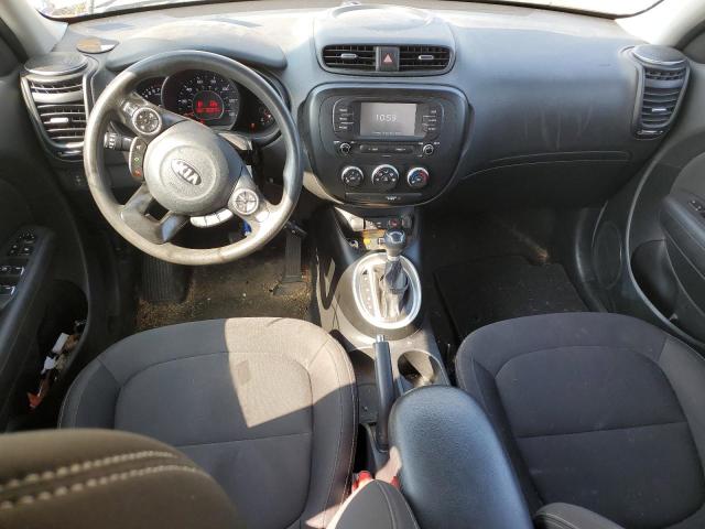 KNDJN2A27K7669734 - 2019 KIA SOUL Weiß Foto 8
