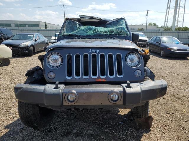 1C4BJWEG5HL511373 - 2017 JEEP WRANGLER U SAHARA CHARCOAL photo 5