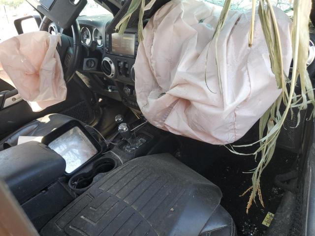 1C4BJWEG5HL511373 - 2017 JEEP WRANGLER U SAHARA CHARCOAL photo 8