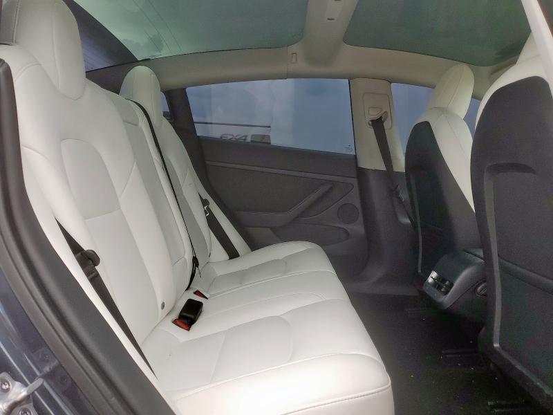 5YJ3E1EA3NF336823 - 2022 TESLA MODEL 3 灰色 照片 10