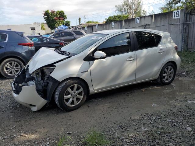 JTDKDTB31D1055000 - 2013 TOYOTA PRIUS C WHITE photo 1