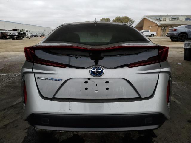 JTDKARFP2H3061875 - 2017 TOYOTA PRIUS PRIM 银色 照片 6