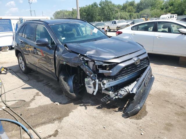 2T3P1RFV4MC255692 - 2021 TOYOTA RAV4 XLE CHARCOAL photo 4