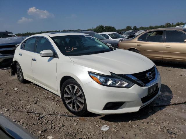 1N4AL3AP5HC240959 - 2017 NISSAN ALTIMA 2.5 WHITE photo 4