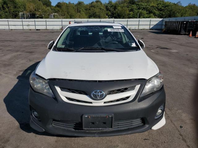 2T1BU4EE1BC707335 - 2011 TOYOTA COROLLA BASE თეთრი ფოტო 5