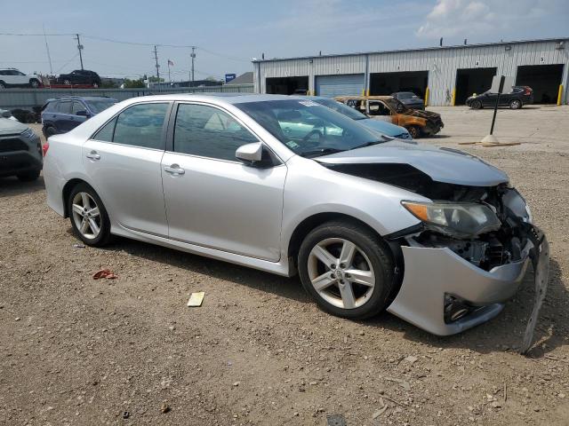 4T1BF1FK4CU577113 - 2012 TOYOTA CAMRY BASE Gümüş foto 4