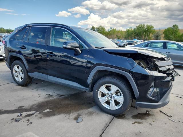 2T3P1RFV0KC025922 - 2019 TOYOTA RAV4 XLE 黑色 照片 4