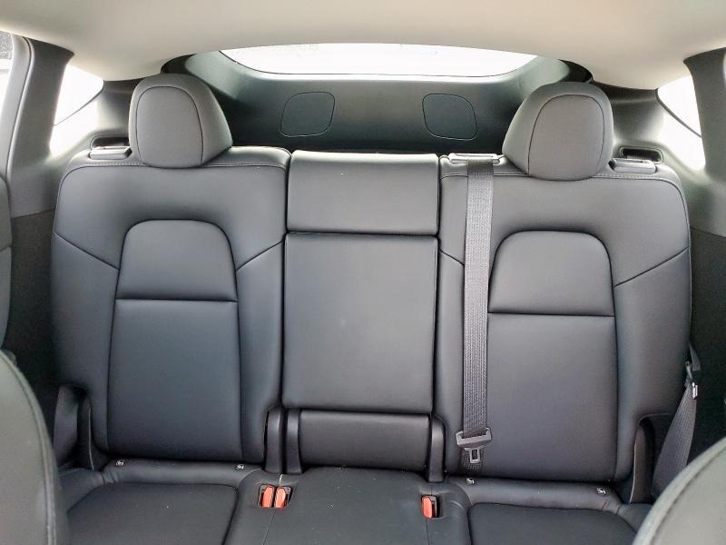 7SAYGDEE0PA088487 - 2023 TESLA MODEL Y 灰色 照片 10