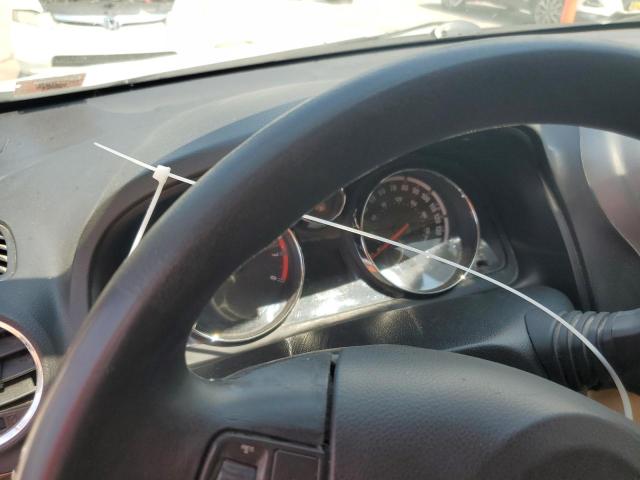 3GSALEE18AS611564 - 2010 SATURN VUE XR WHITE photo 9