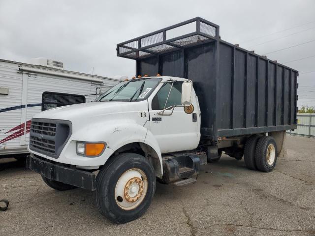 3FDXF75Y7YMA42125 - 2000 FORD F750 SUPER DUTY WHITE photo 2