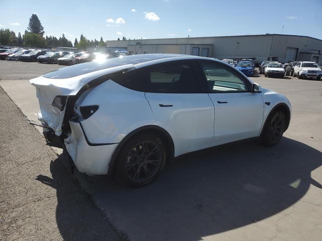 7SAYGDED7SF227873 - 2025 TESLA MODEL Y WHITE photo 3