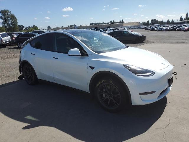 7SAYGDED7SF227873 - 2025 TESLA MODEL Y WHITE photo 4