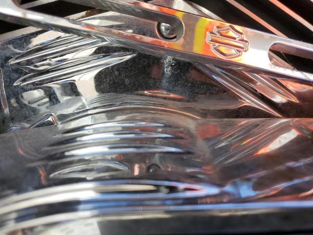 1HD1FCW124Y606409 - 2004 HARLEY-DAVIDSON FLHTCUI WHITE photo 9