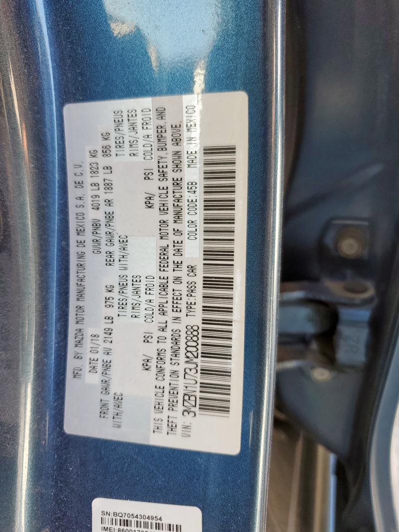 3MZBN1U73JM200888 - 2018 MAZDA 3 SPORT BLUE photo 12