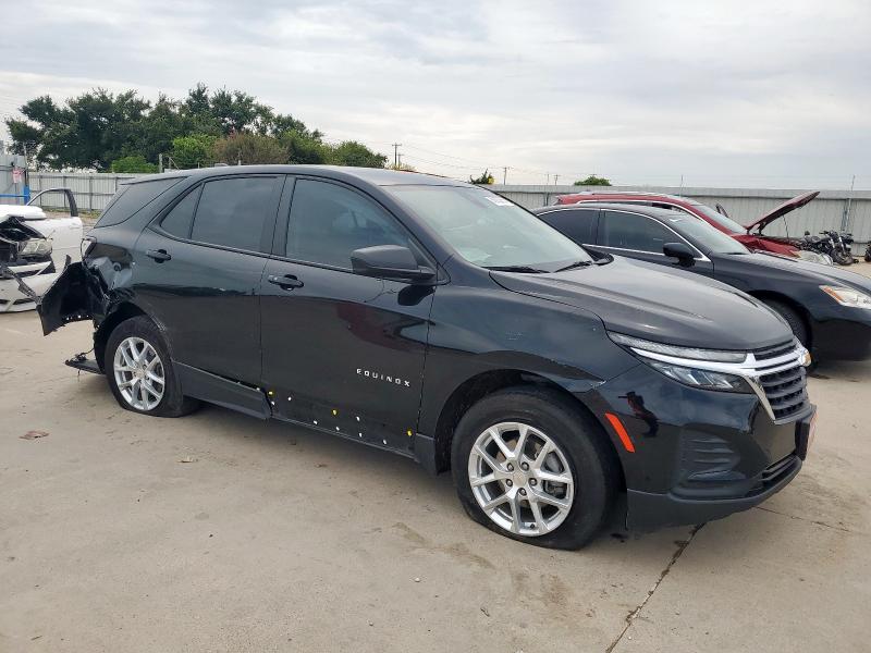 3GNAXHEG0RL232156 - 2024 CHEVROLET EQUINOX LS Czarny zdjęcie 4