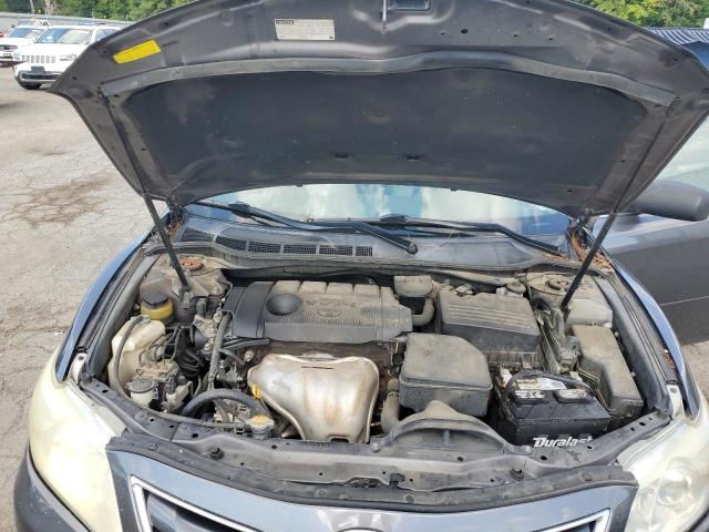 4T4BF3EK6BR131076 - 2011 TOYOTA CAMRY BASE Մոխրագույն լուսանկար 11