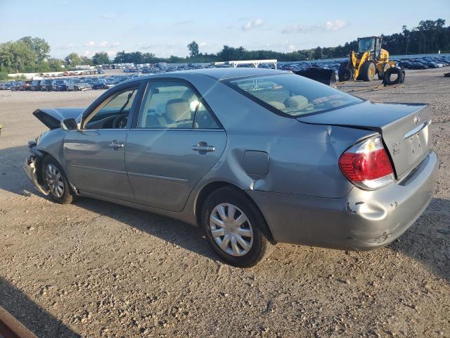 4T1BE32K45U994853 - 2005 TOYOTA CAMRY LE GRAY photo 2