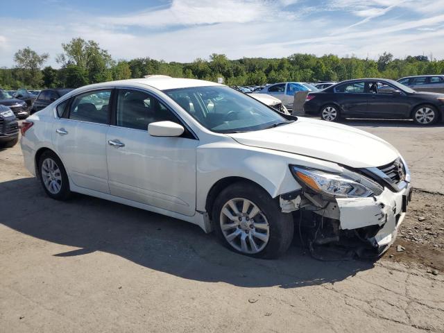 1N4AL3AP2JC222392 - 2018 NISSAN ALTIMA 2.5 Weiß Foto 4