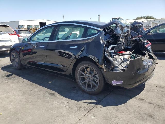 5YJ3E1EB7JF134599 - 2018 TESLA MODEL 3 黑色 照片 2