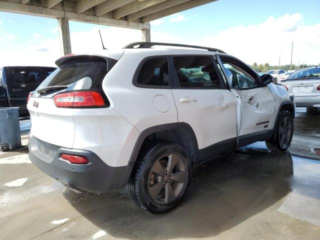 1C4PJMCS0GW250863 - 2016 JEEP CHEROKEE LATITUDE WHITE photo 3